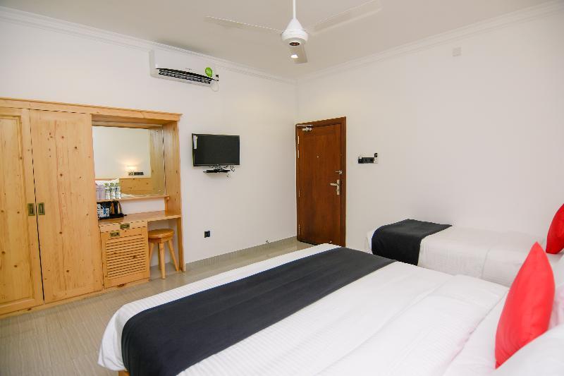 Capital O 249 Elephant Bath Hotel 3*
