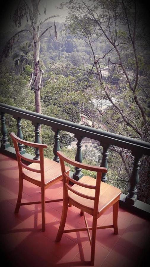 Travel Hub Hostel