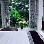 Nice Place Hotel Kandy