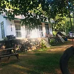 Little Wood Villa And Retreats Doluwa