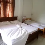 Layathraa Kandy