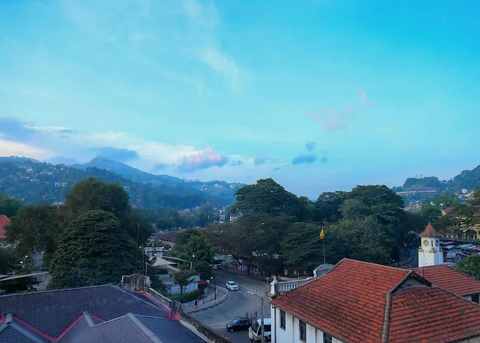 Kandy Tower Inn