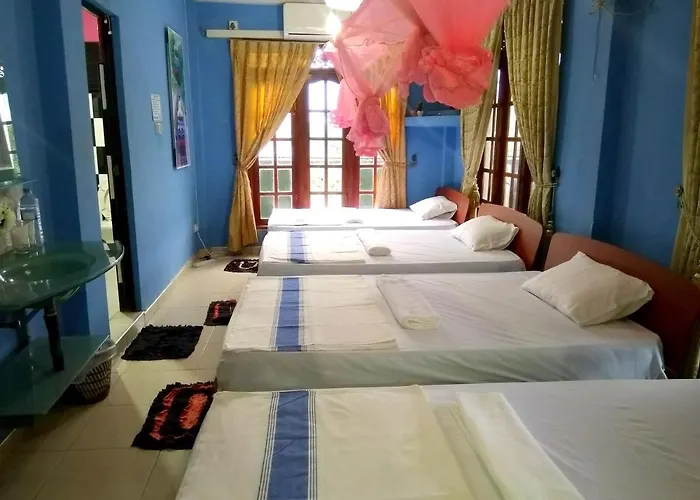 Kandy Railway Lodge & Hostel