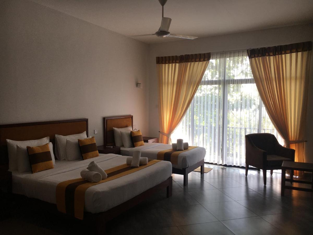 Spring Hotel 4*