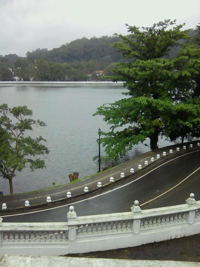 Malwatta Rest * Kandy