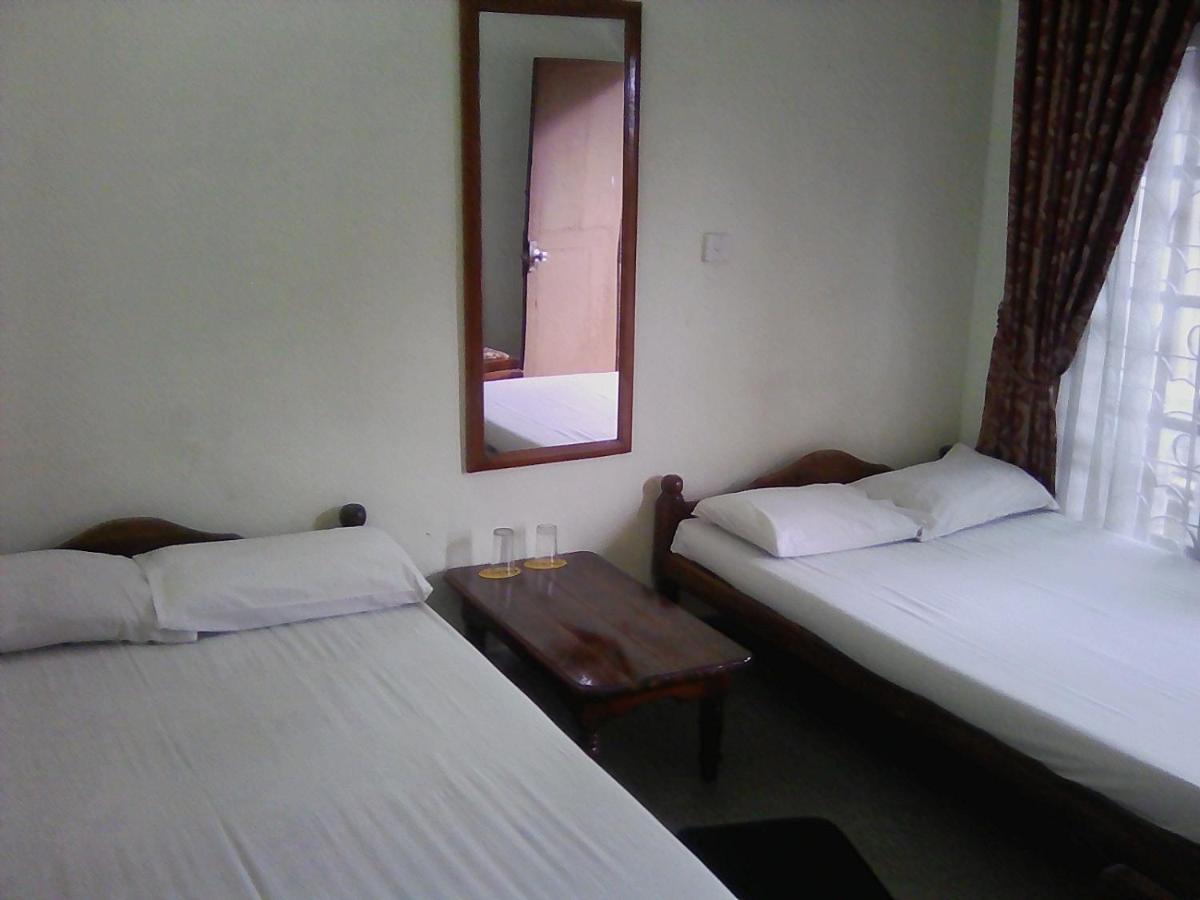 Malwatta Rest *