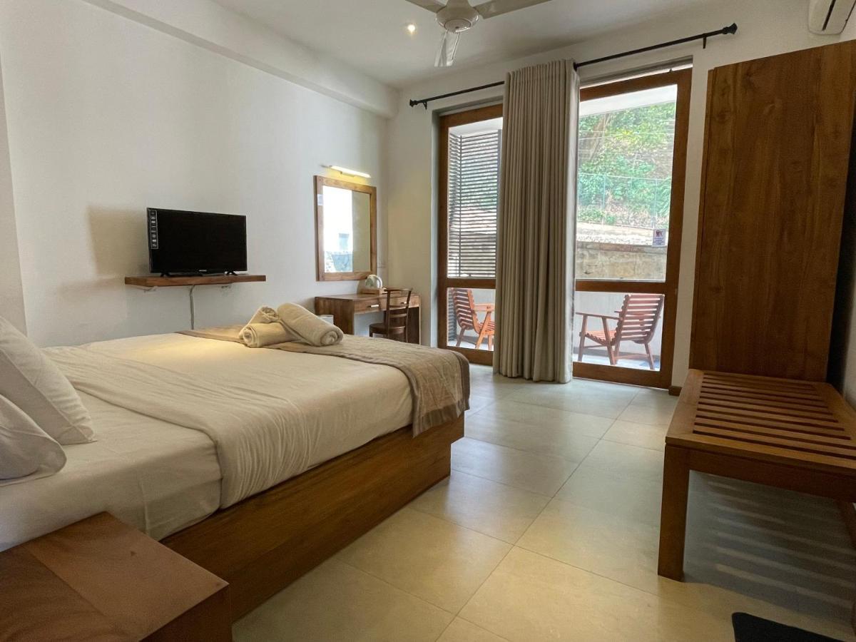 Hotel Lotus Kandy