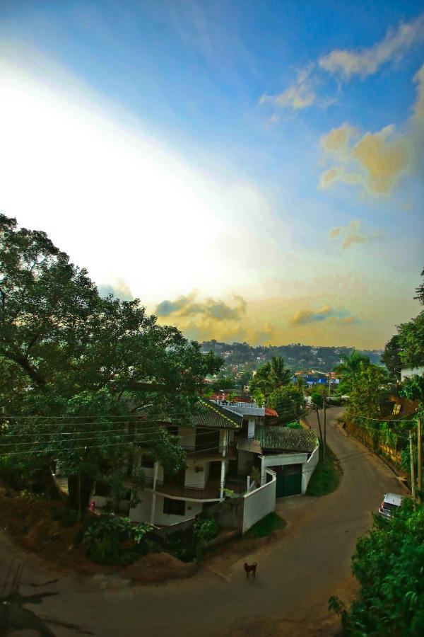 Apartment Kandyan Fo Rest *