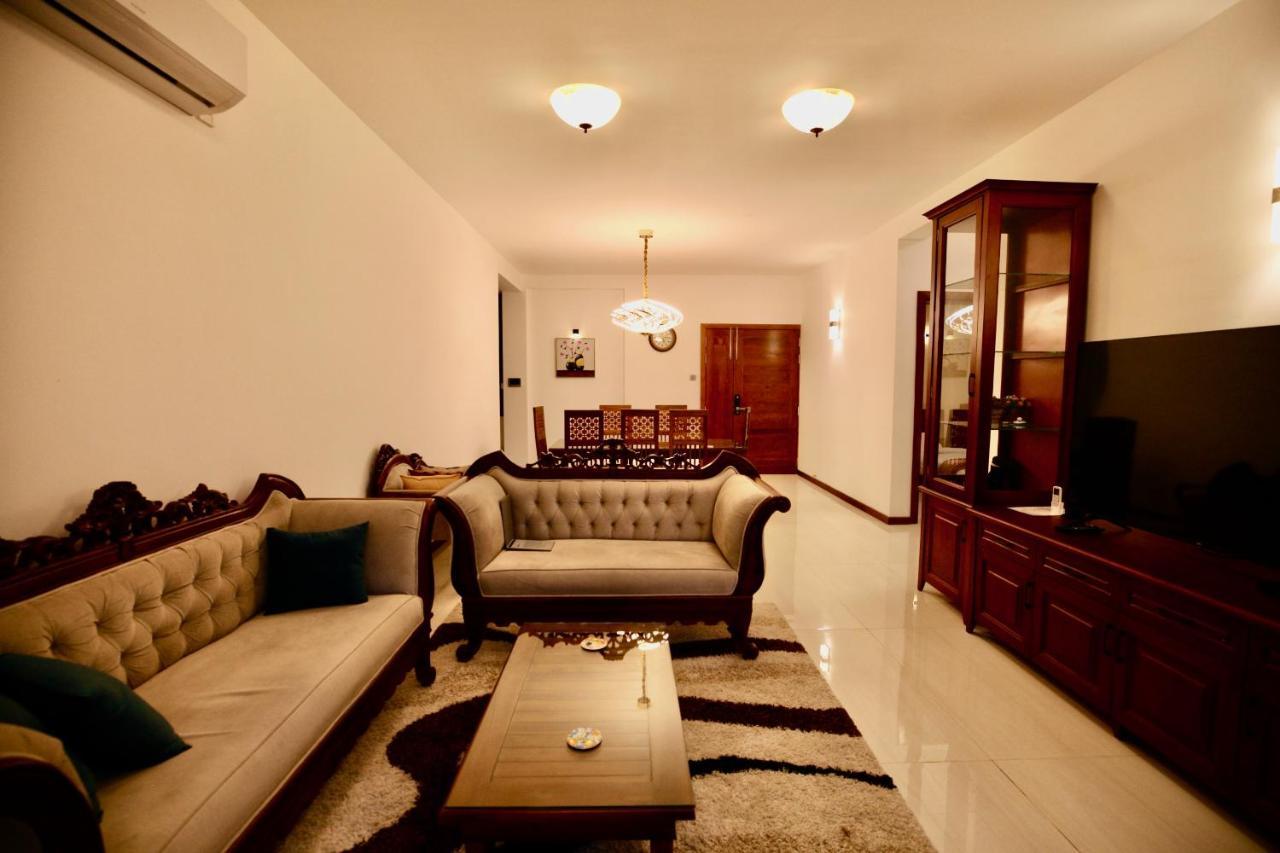Hidden Relaxation At Kings Apartment *