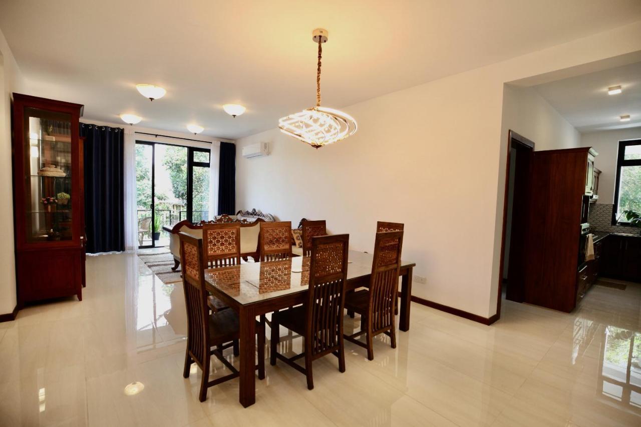 Hidden Relaxation At Kings * Kandy