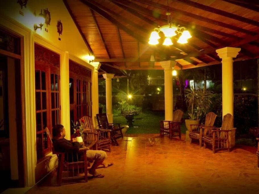 Villa Kings *