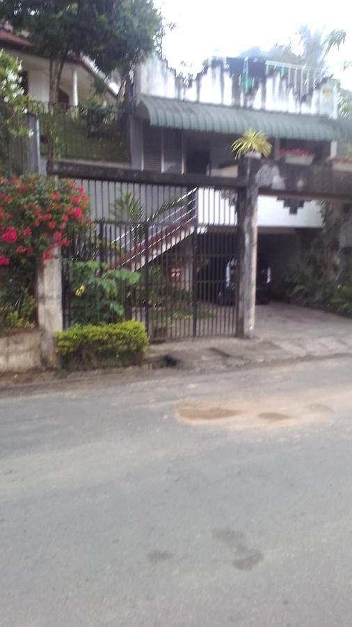 Easy Guest Guest house Kandy
