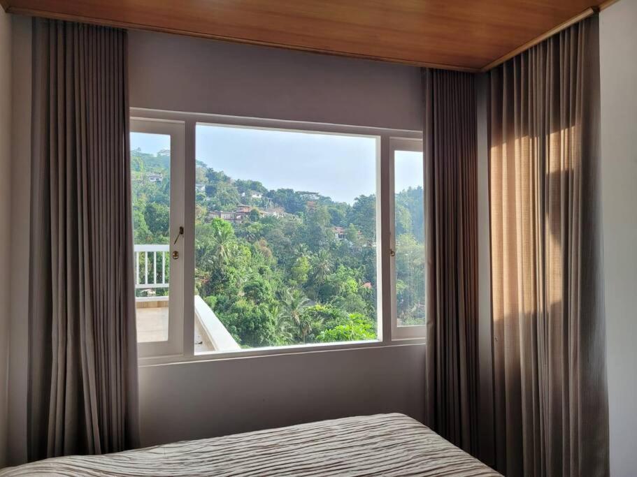The Chocolate Factory House, Apartment Kandy