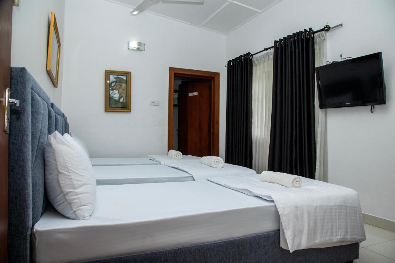 Hostel Funk Bunks - By The Kandy