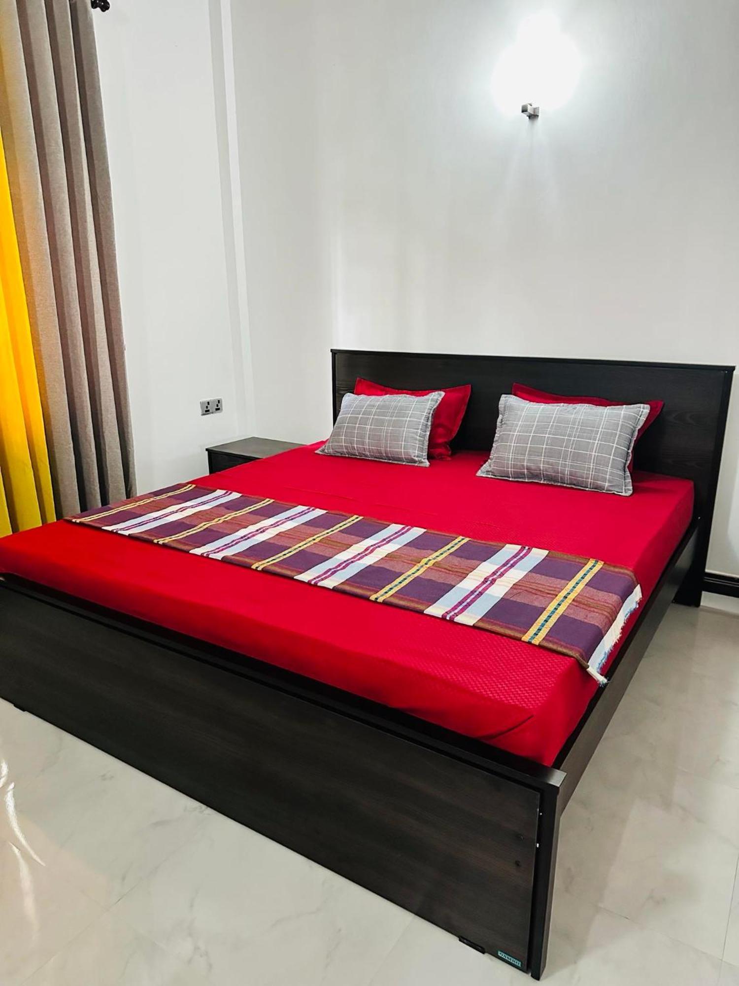 The Kandyan Secret - Free Pick Up From Railway Station Guest house Kandy