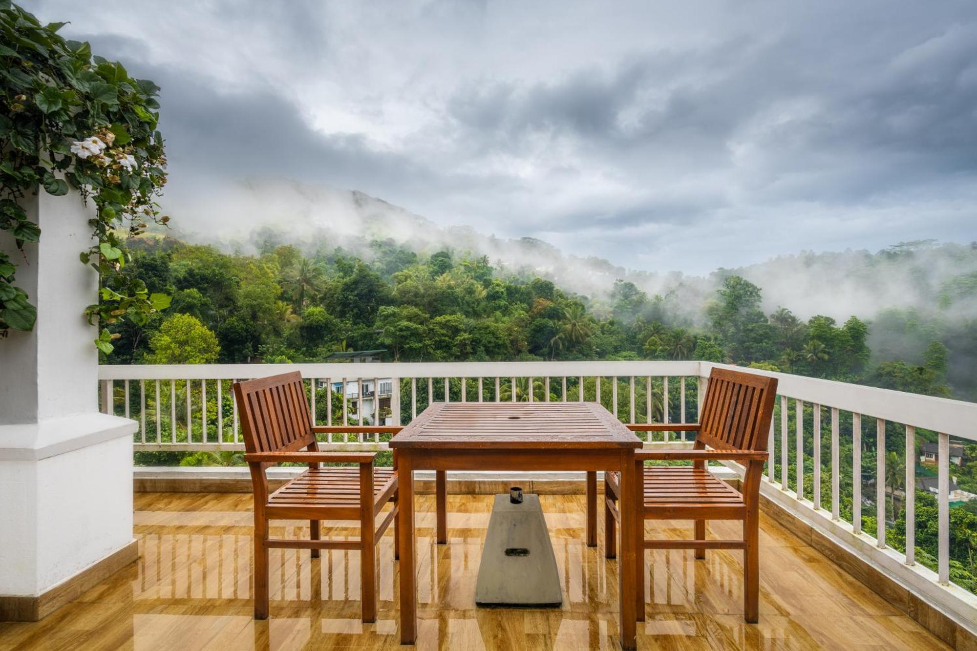 The Chocolate Factory House, Apartment Kandy