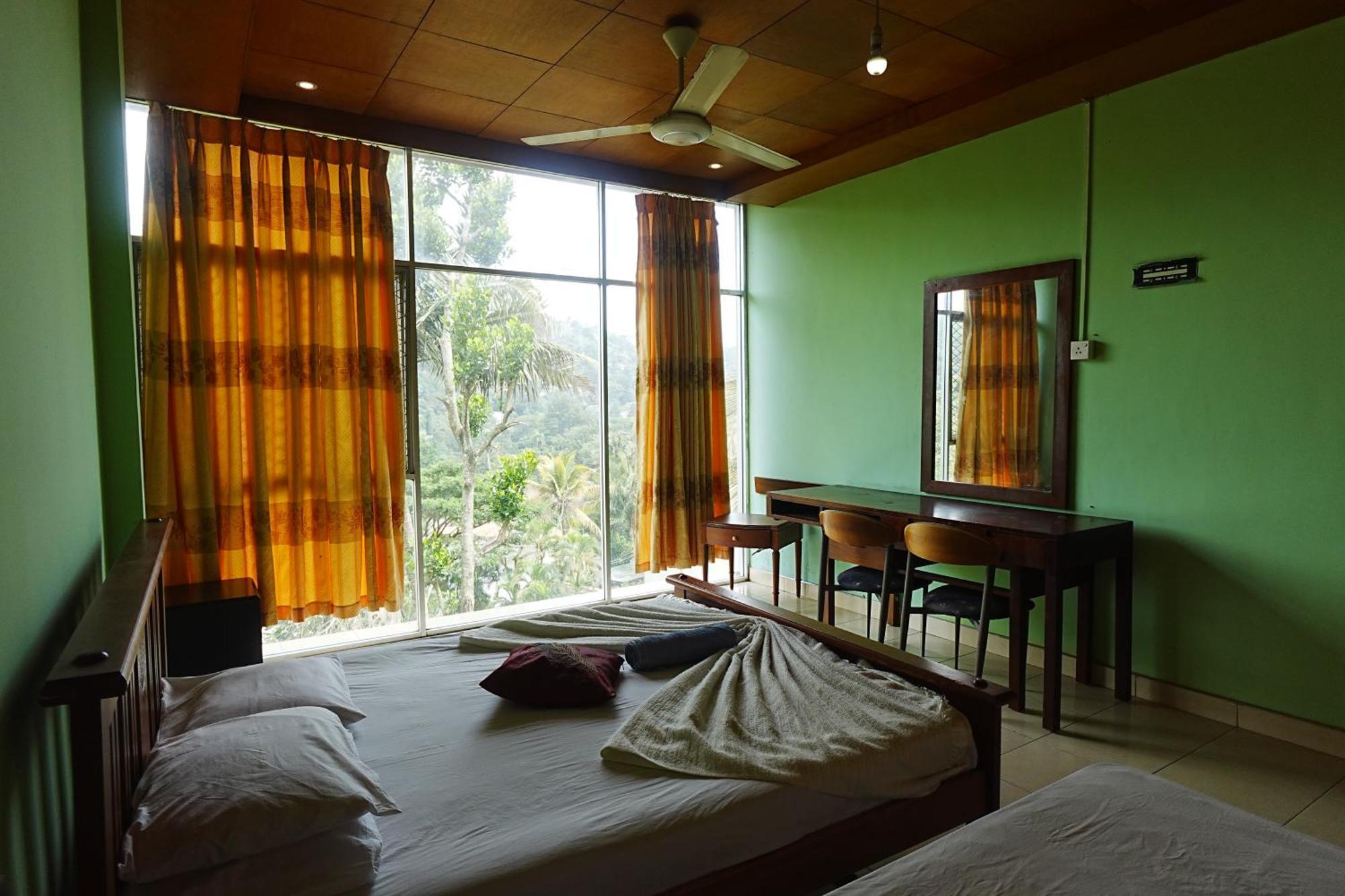 Guest house Suisse View *