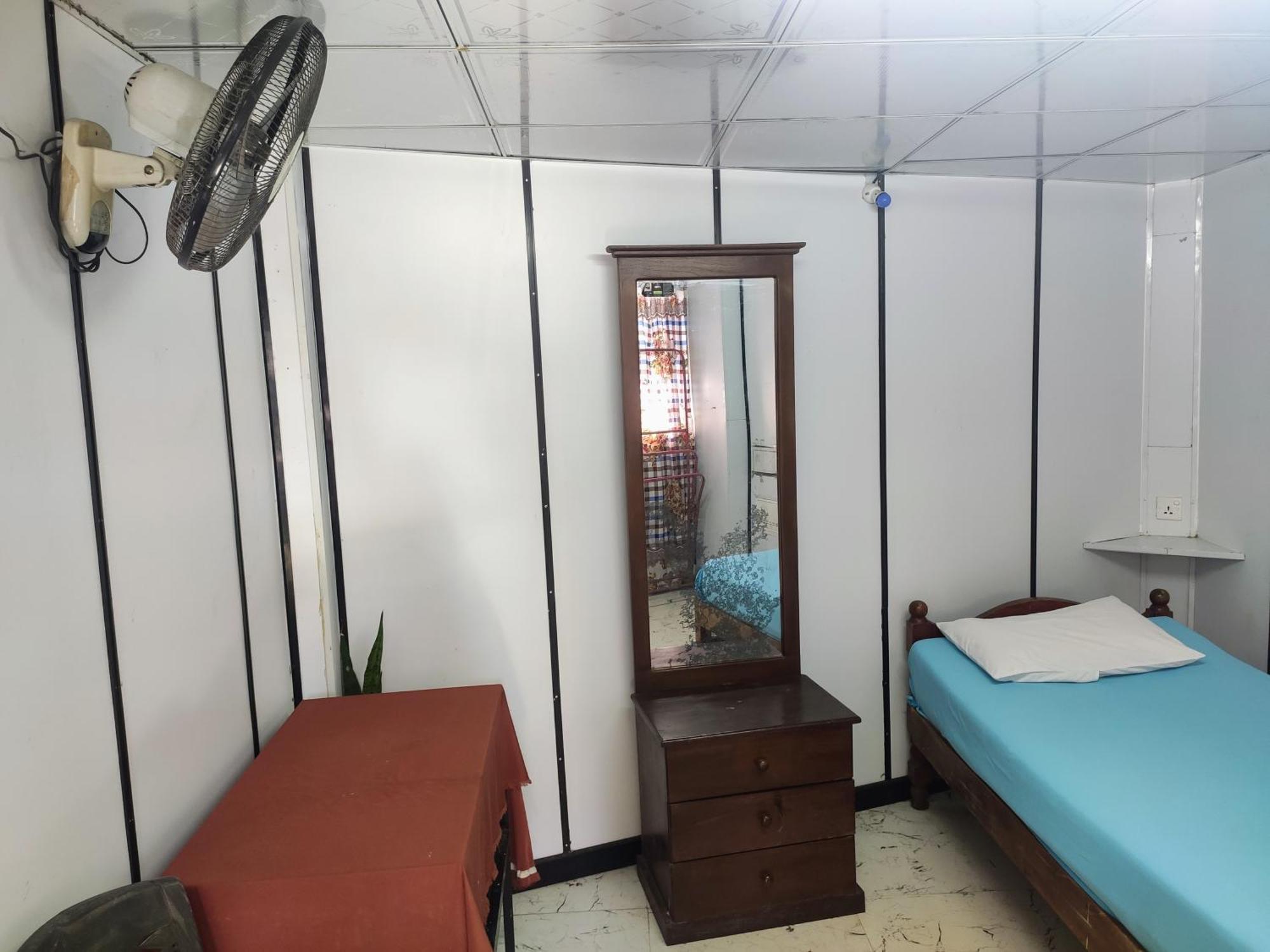Guest house Kandyan Feel Free *
