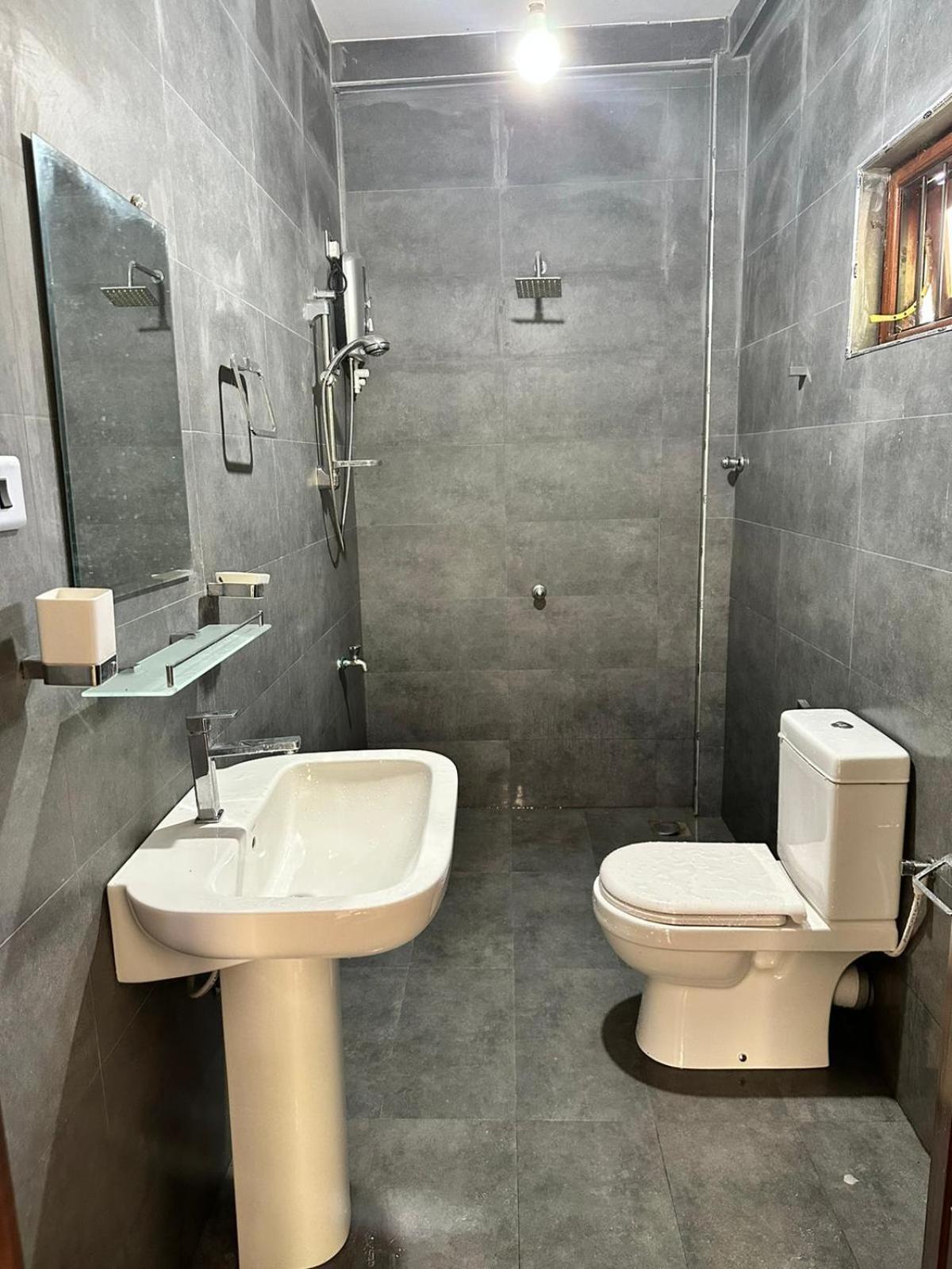 Guest house The Kandyan Secret - Free Pick Up From Railway Station *