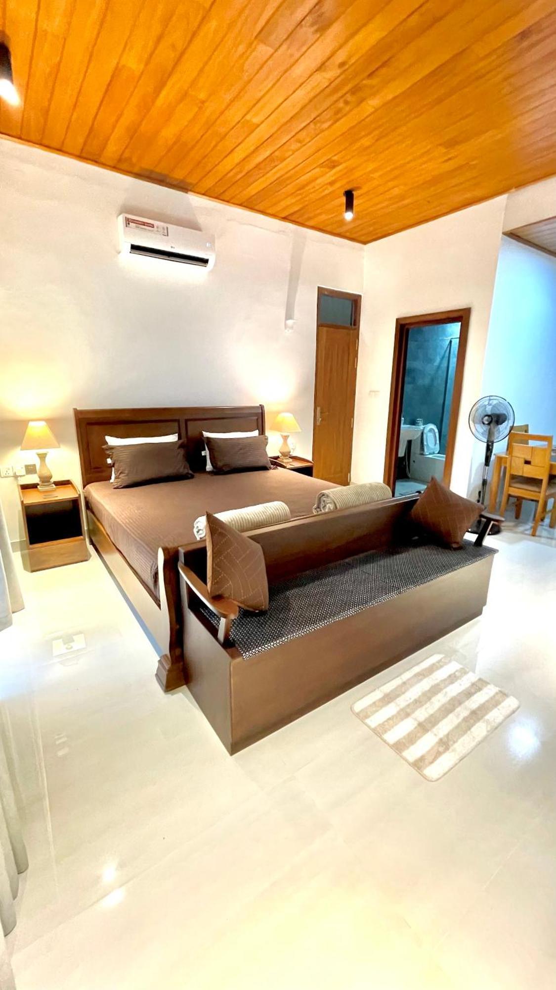 Rani And Bed & Breakfast