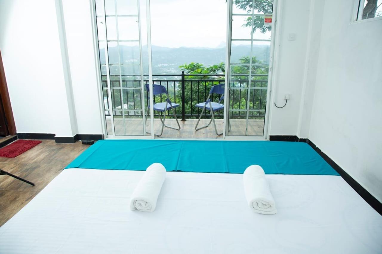 Eden Rock Luxurious Guest house *