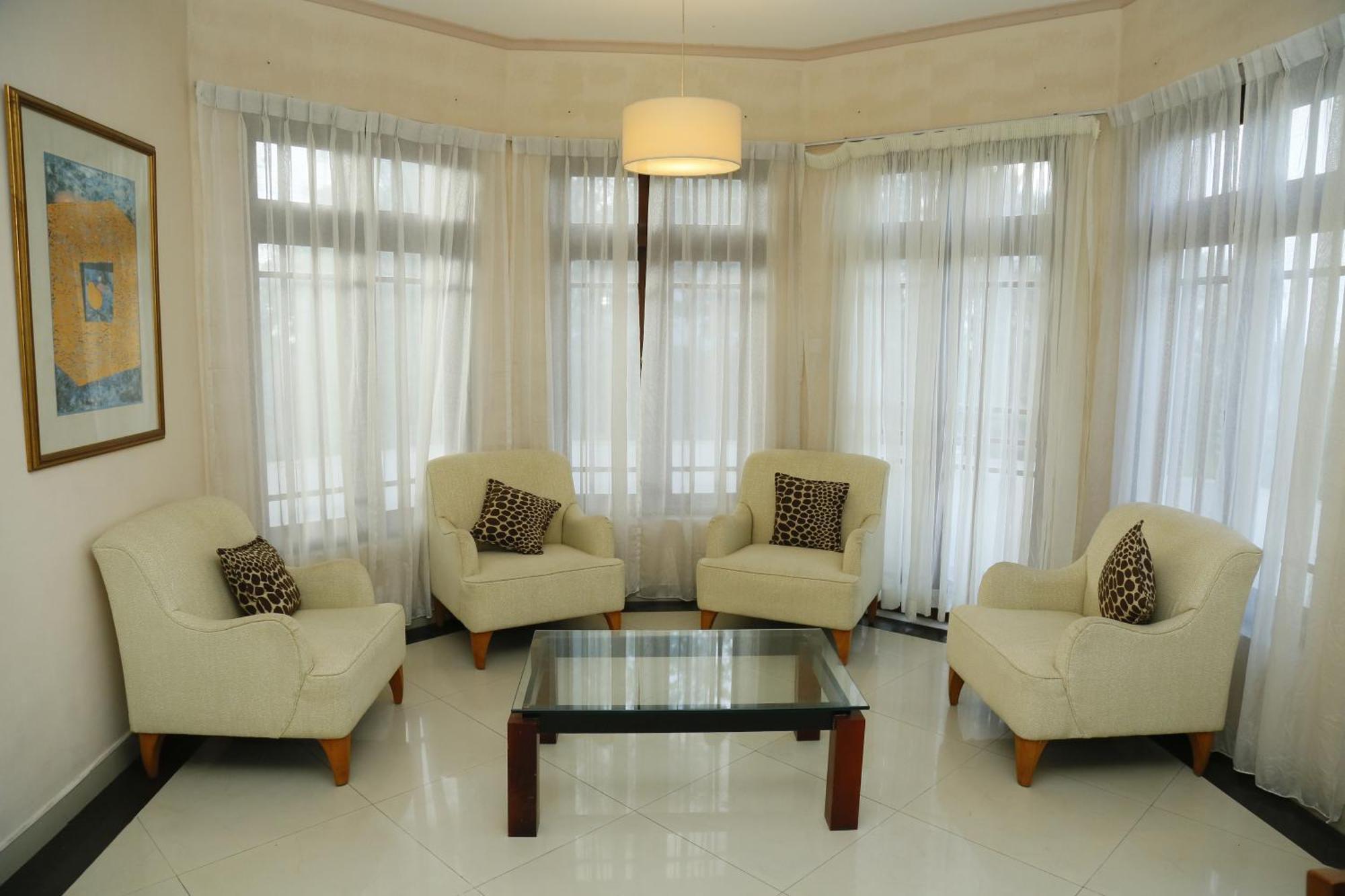 Crown Hills Kandy