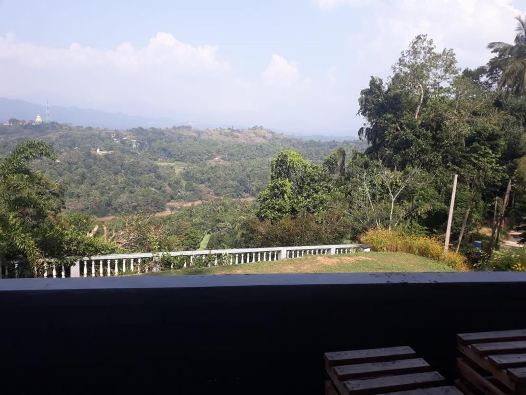 Gem Blue Hotel Kandy