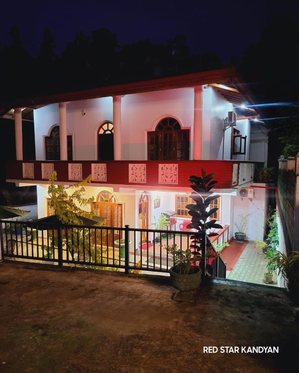 Hotel Red Star Kandyan Kandy
