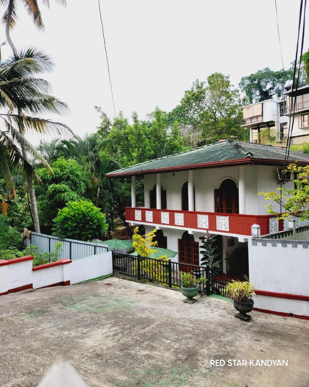 Red Star Kandyan