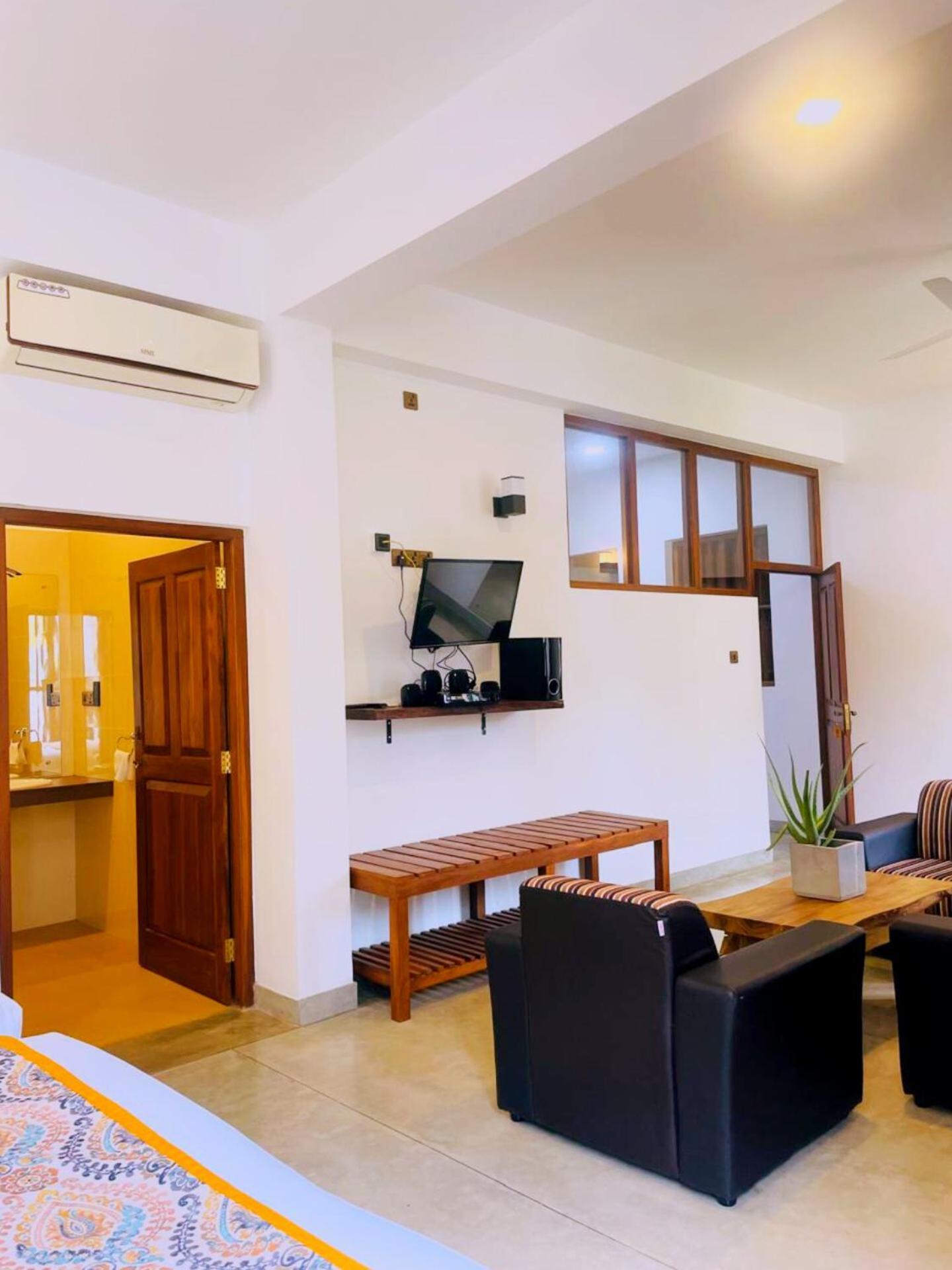 Ceylon Ayu Hotel *