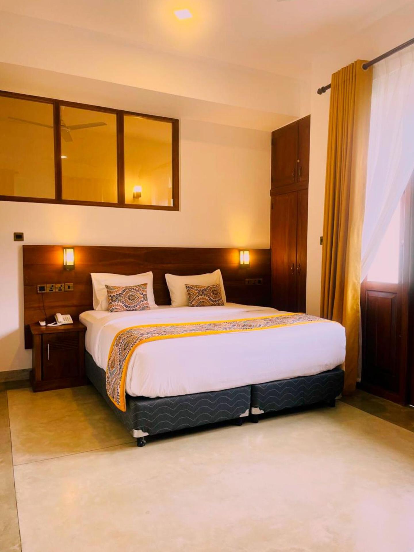 Ceylon Ayu Hotel *