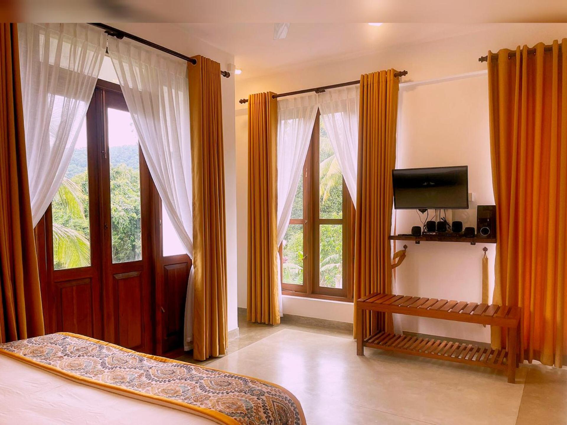 Ceylon Ayu * Kandy