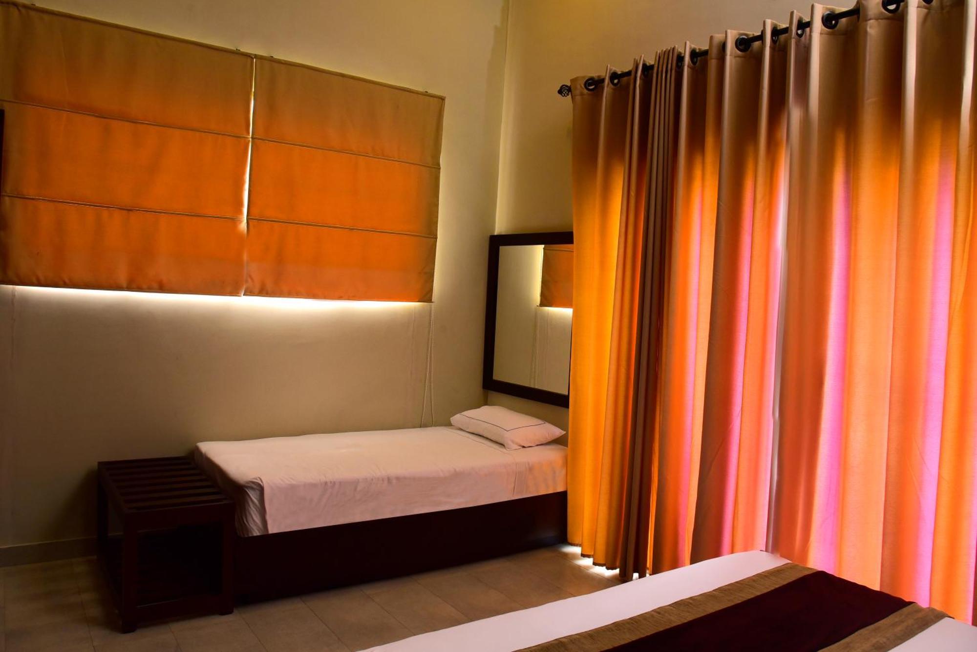 Pine Hill Hotel 3*