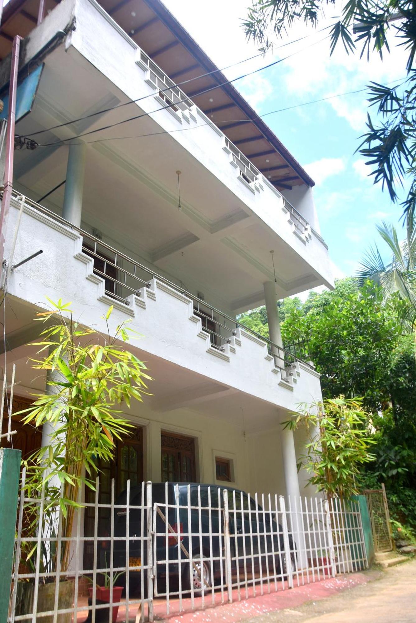 Insa Guest house *