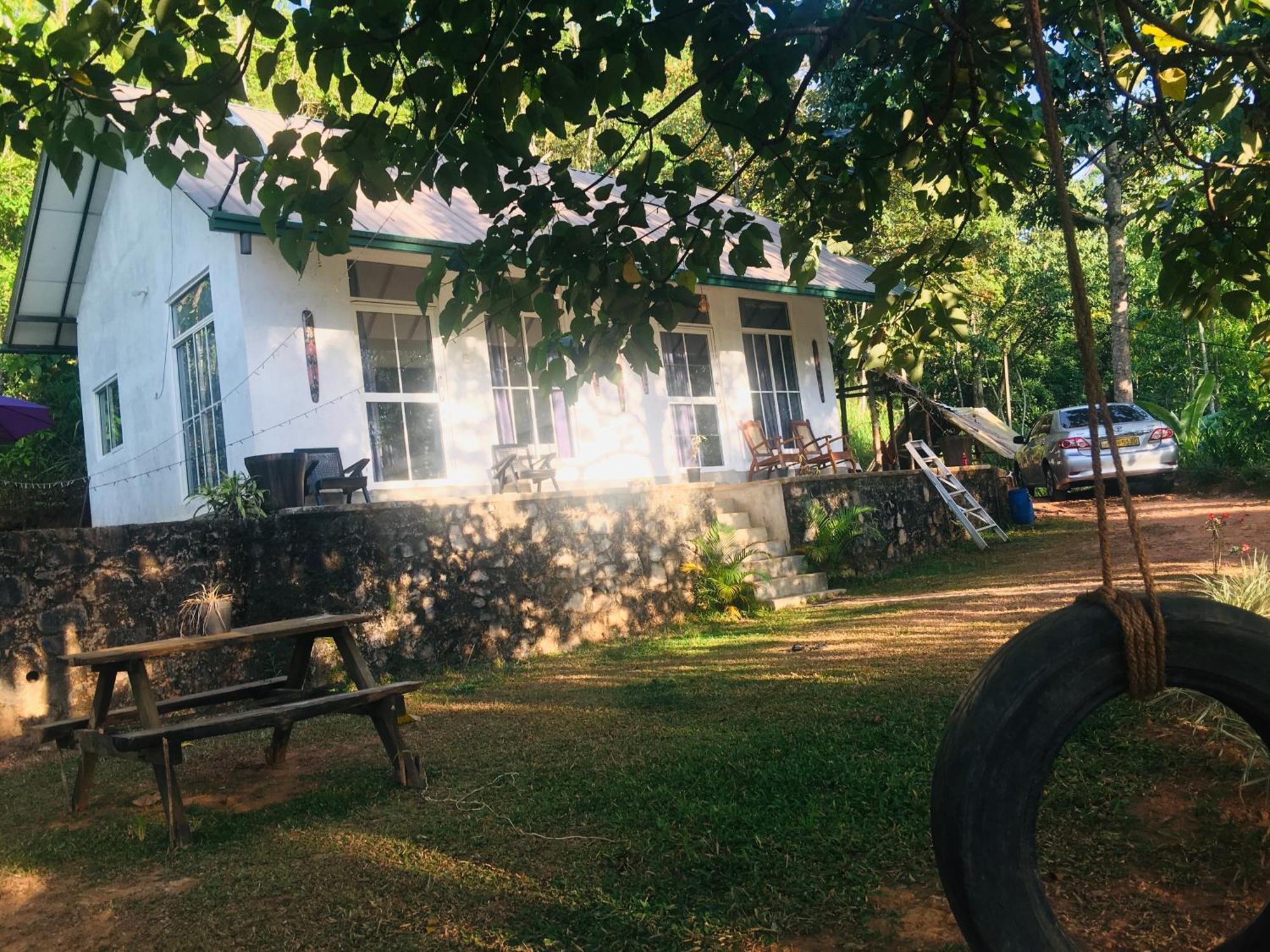 Villa Little Wood And Retreats Doluwa *