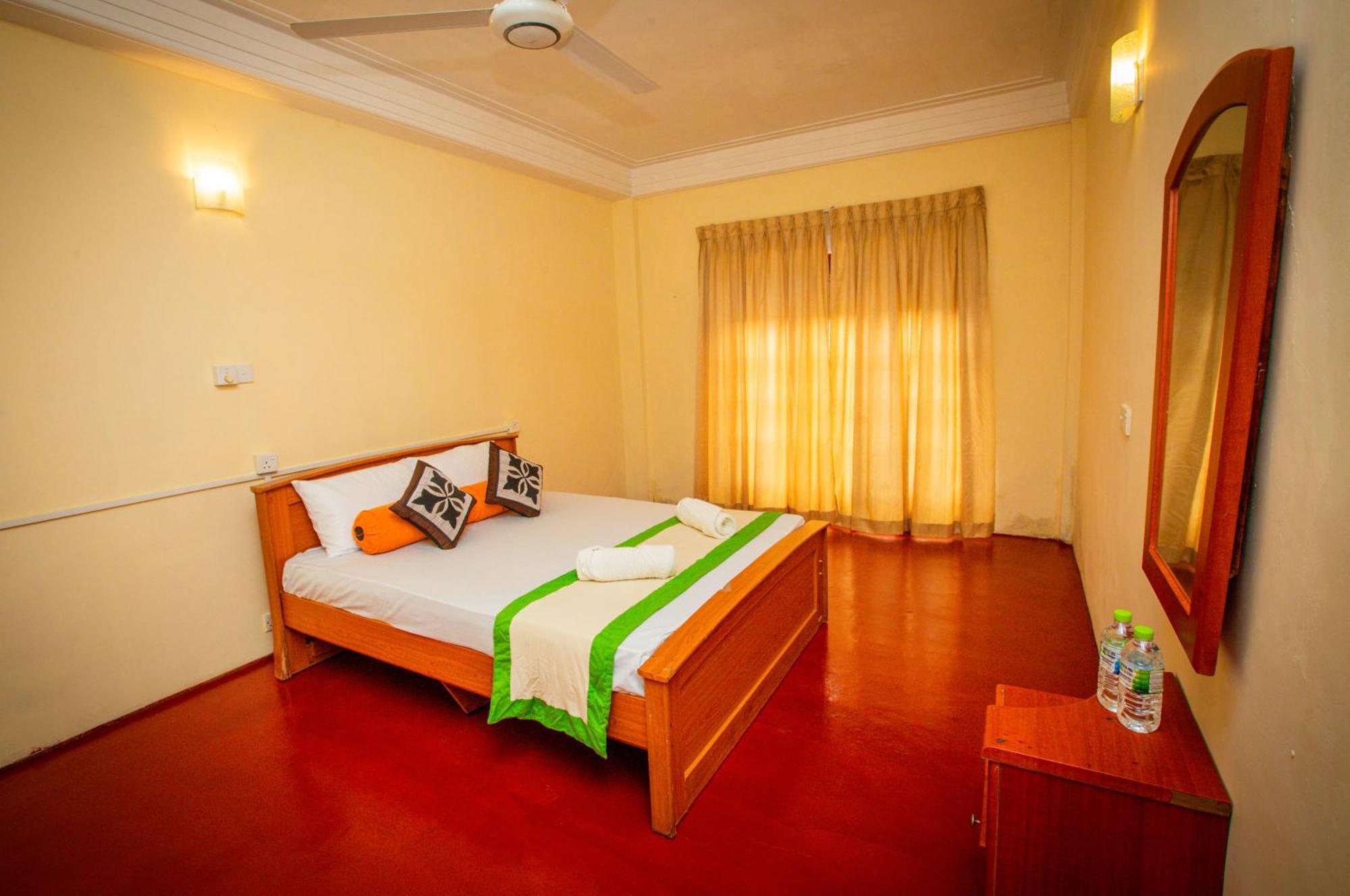 Sunbloom Guest house *