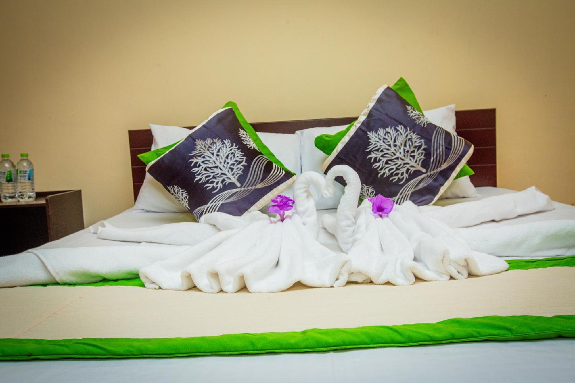 Sunbloom Guest house *