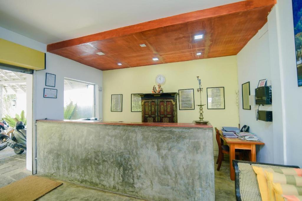 Hill House 3*