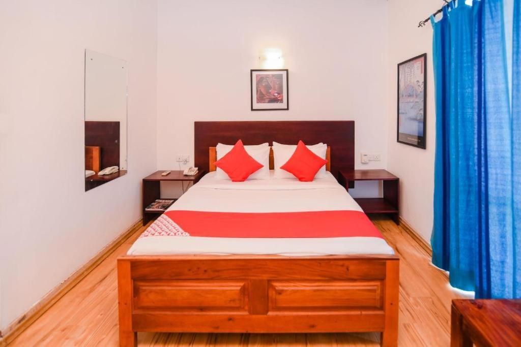 Hotel Hill House 3*