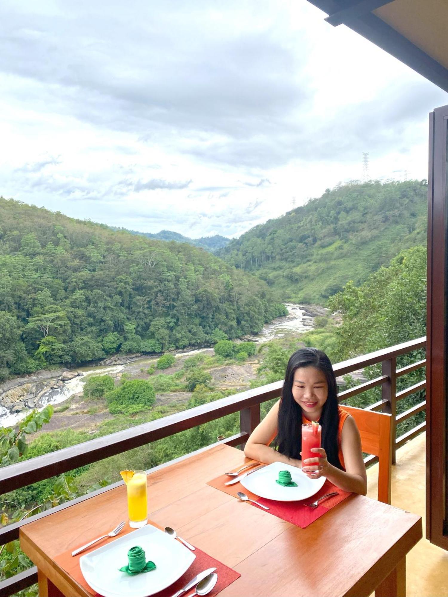 Aqua Dunhinda Hotel Kandy