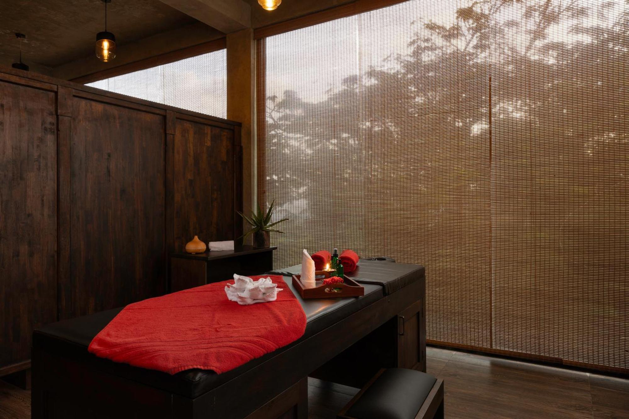 Hotel Simpson's Forest - Luxury Boutique & - Kandy