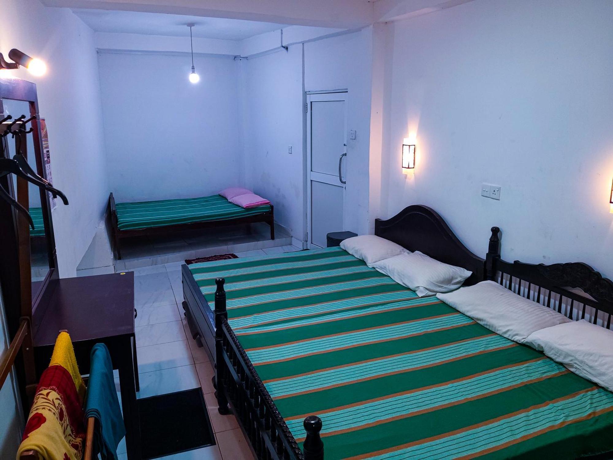 Grand Holidays Hotel *