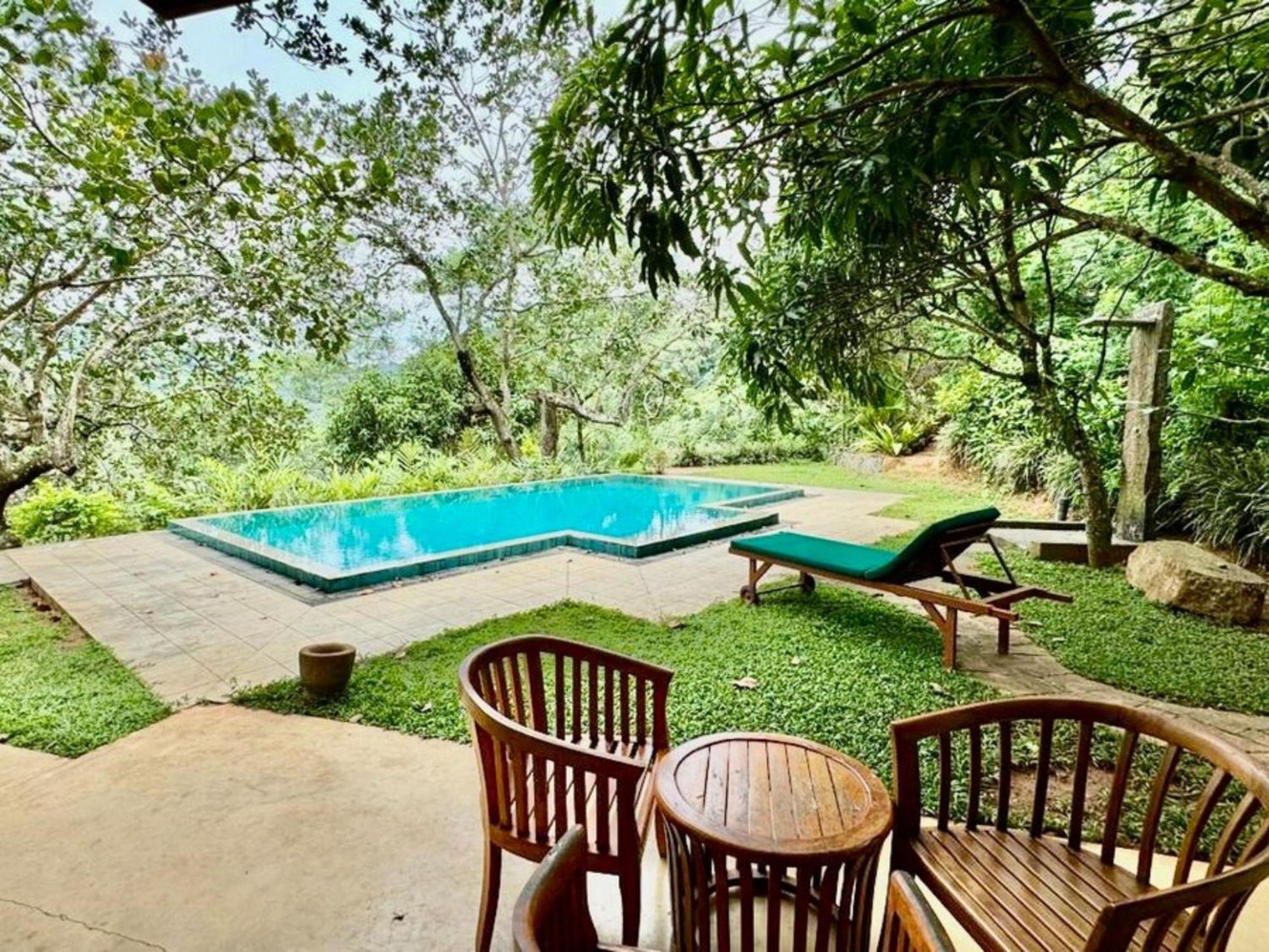 Hotel Aqua Dunhinda 3*