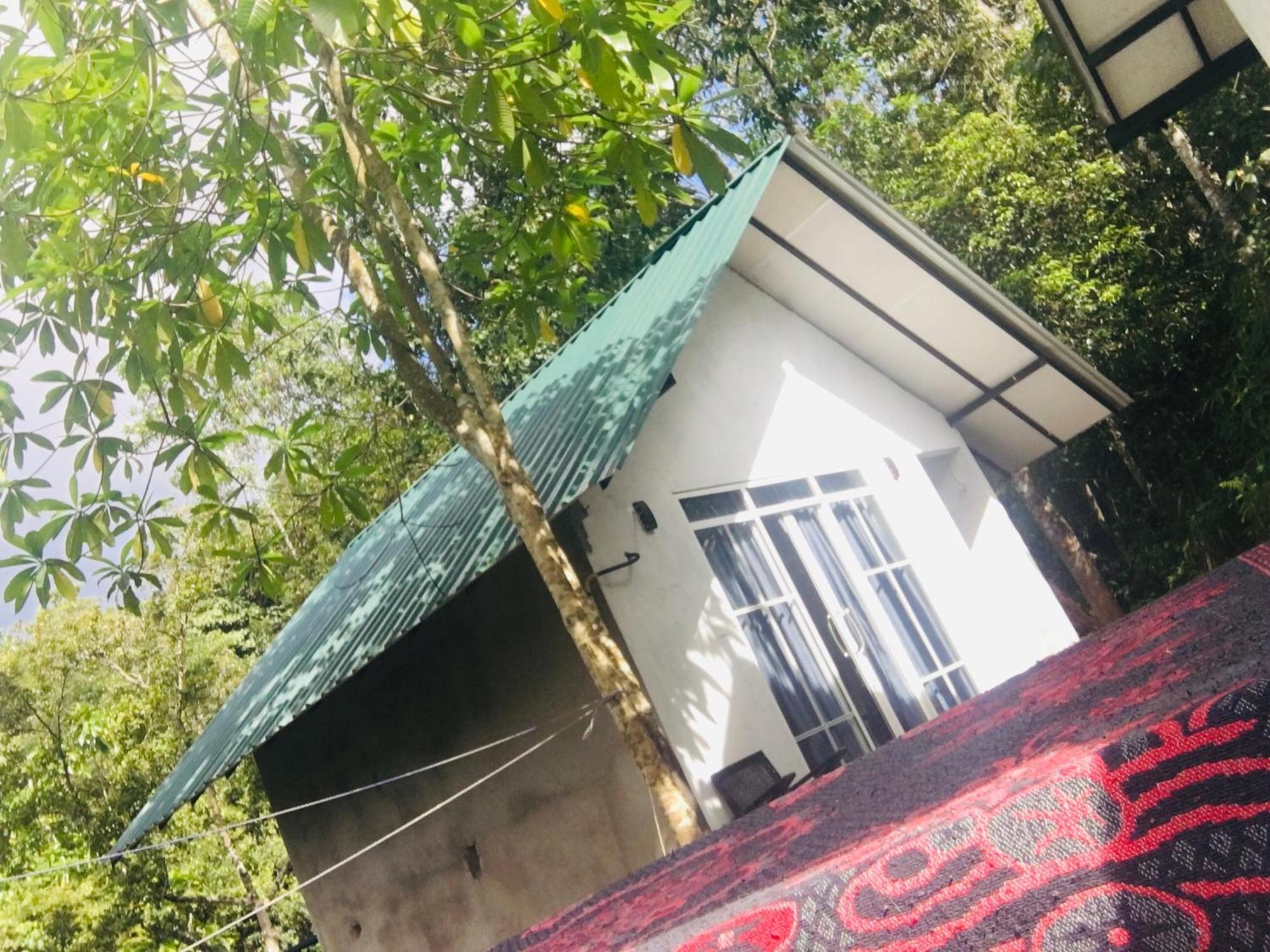 Villa Little Wood And Retreats Doluwa *