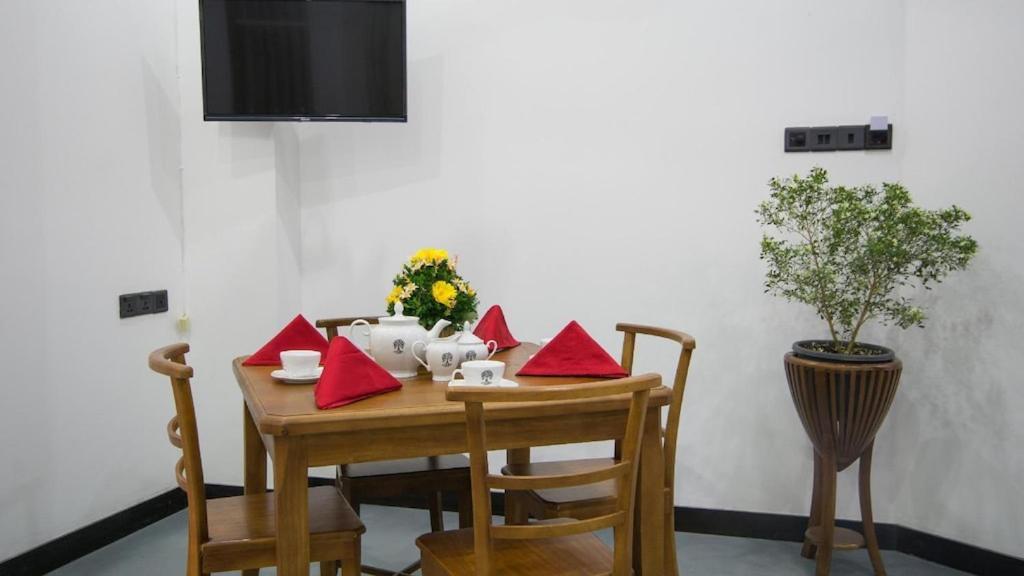 Avora Hotel 4*
