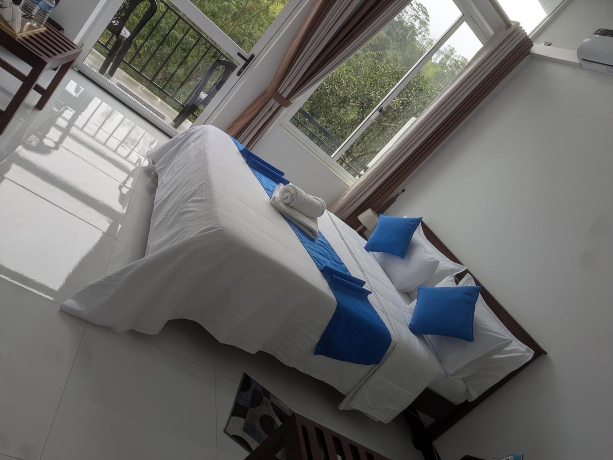 Alpine Breeze Bed & Breakfast