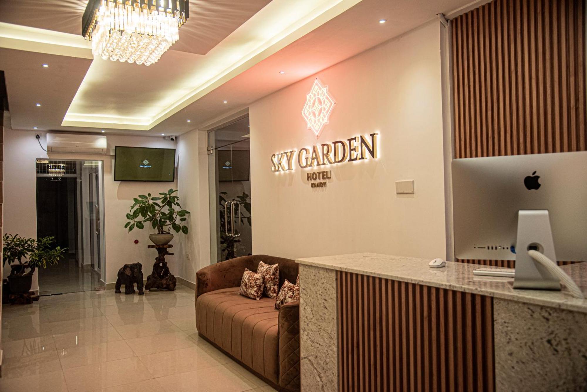 Hotel Sky Garden -