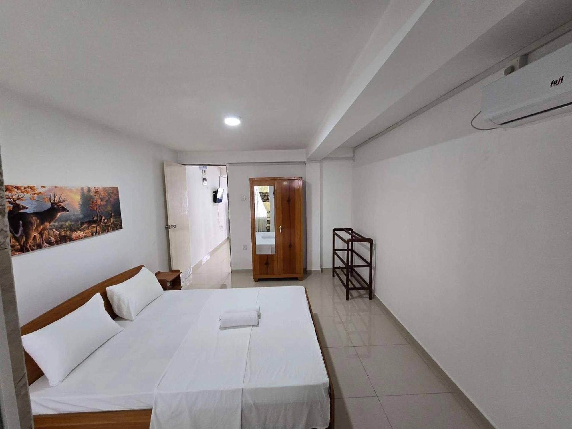 In Guest Guest house *