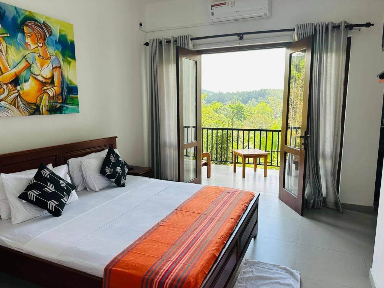 Grand Hills 4*
