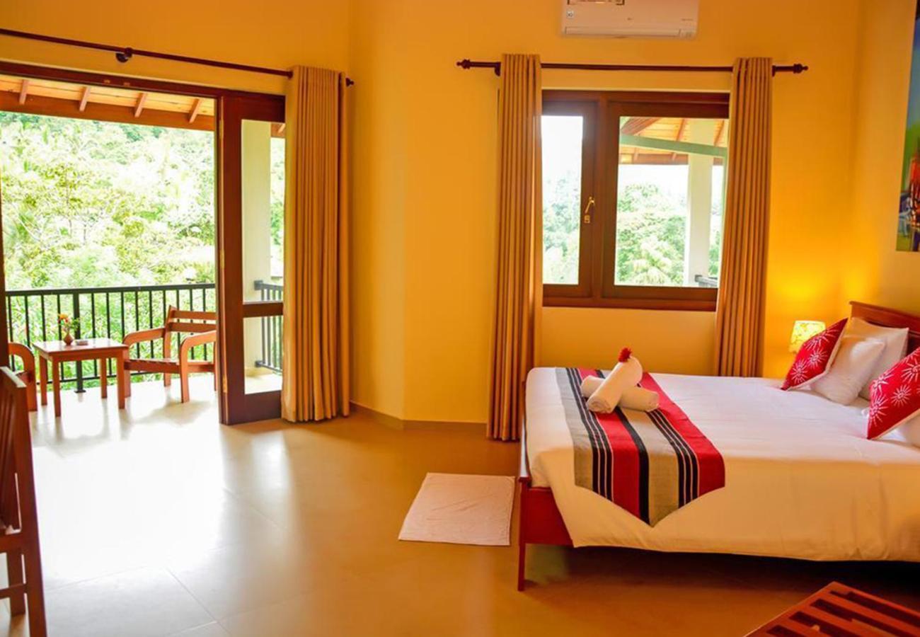 Grand Hills Hotel